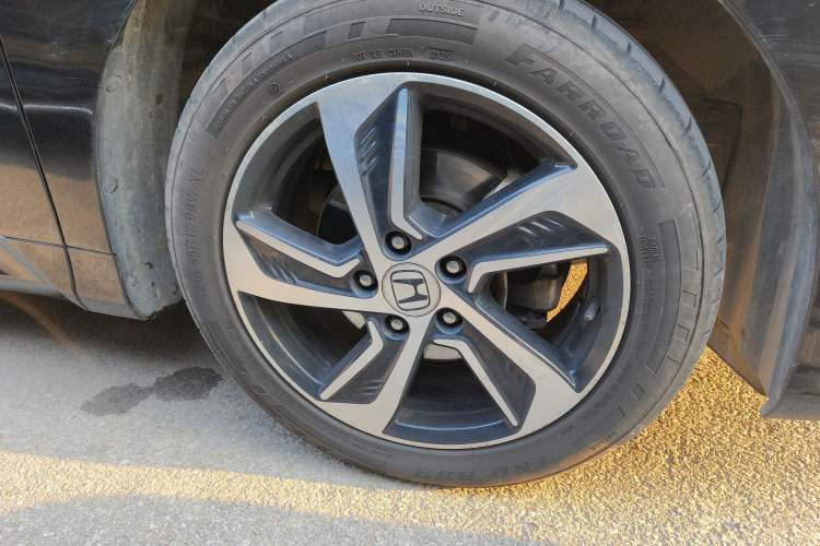 Used Honda Odyssey 2015 Revised 2.4L Luxury Edition