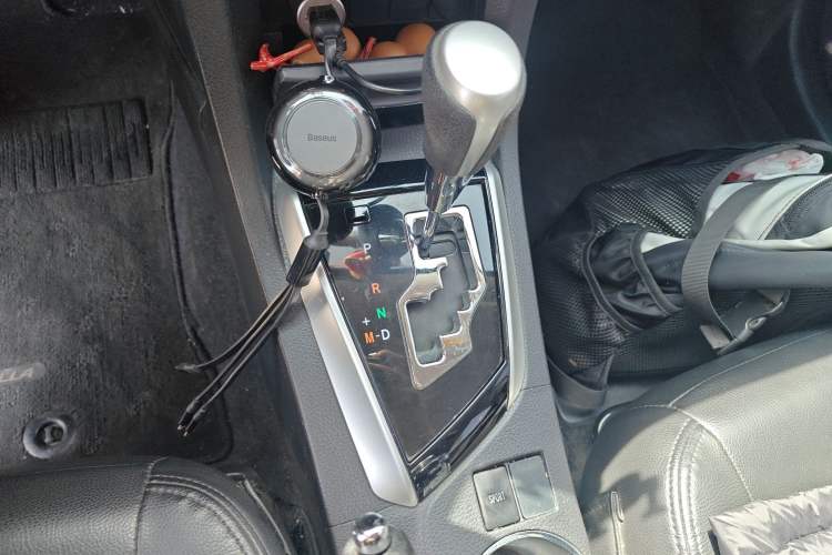 Used Toyota Corolla 2017 Revised Version 1.6L S-CVT GL Gear Lever