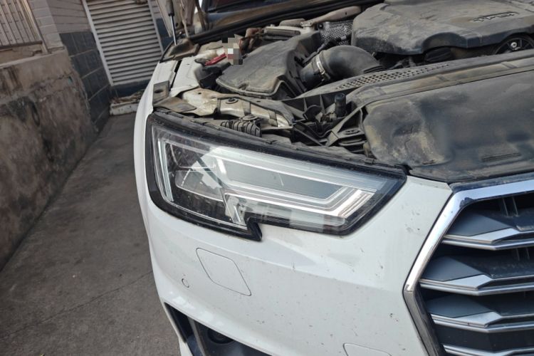 Used Audi A4L 2019 40 TFSI Fashion Edition China VI Emission Standard
