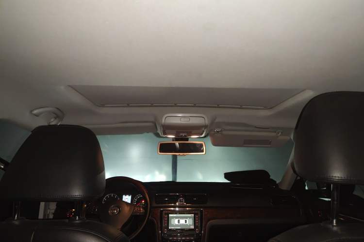 Used Volkswagen Passat 2013 2.0 TSI DSG Ultimate Edition Headliner