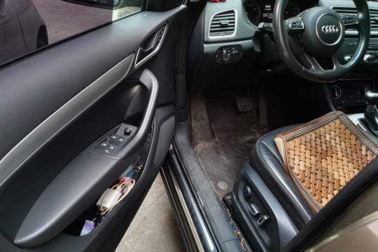 Used Audi Q3 2018 30th Anniversary Edition 30 TFSI Fashion Model Driver Seat