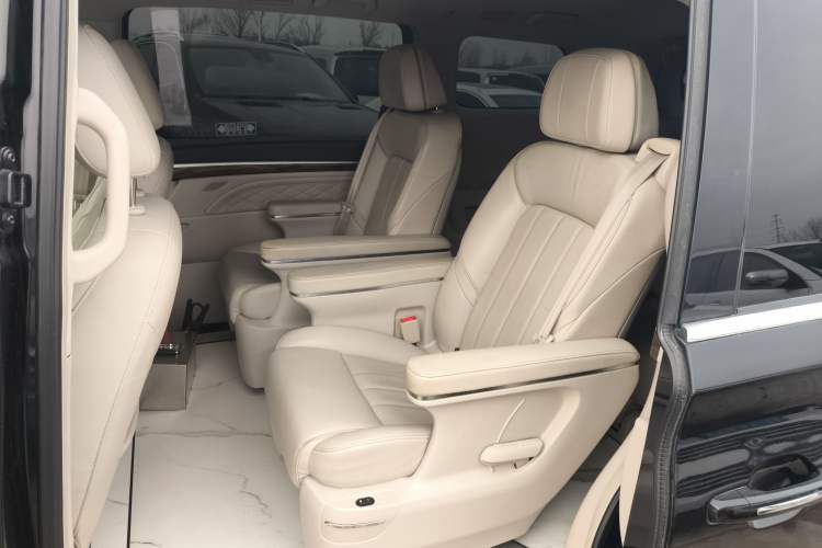 Used GAC Trumpchi M8 2018 320T Luxury Edition
