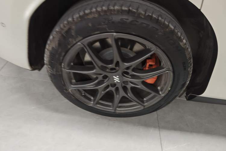 Used IM LS6 2023 Max Standard Edition