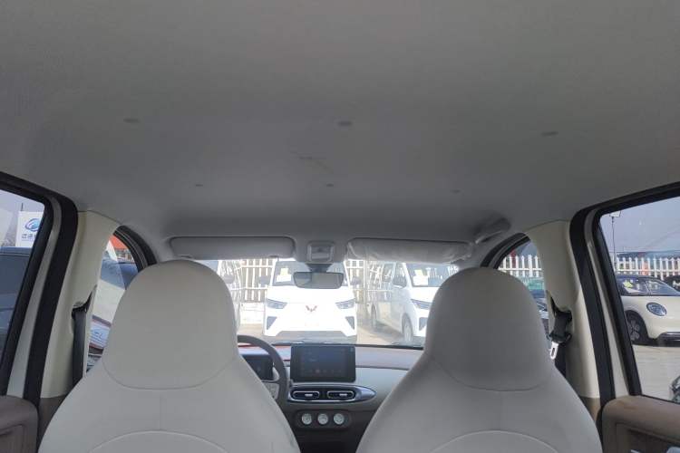 Used Wuling Hongguang MINIEV 2025 Four-Door Version Premium Edition Headliner