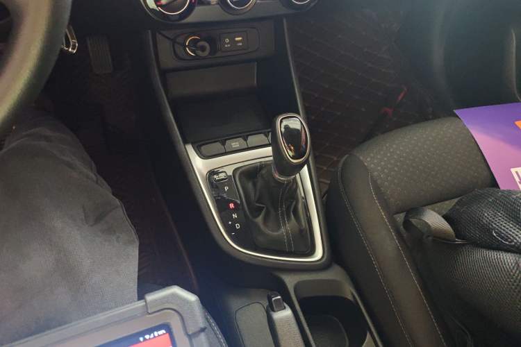 Used Hyundai Celesta 2018 1.6L Automatic GL Enjoyment Version China V Standard