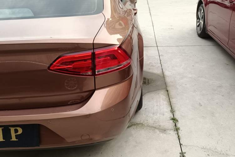 Used Volkswagen Lamando 2017 230TSI DSG Fashion Edition
