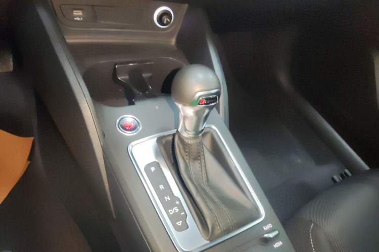 Used Audi Q2L 2021 35 TFSI Progressive Dynamic Edition
