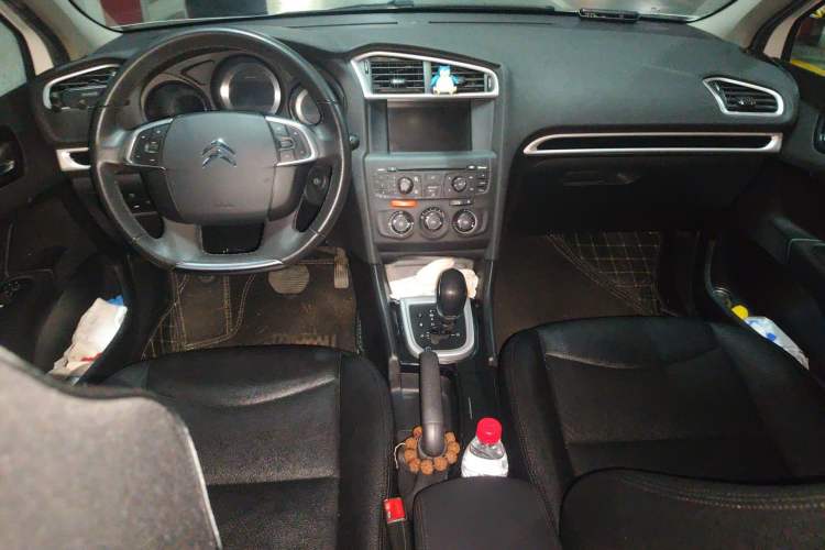 Used Citroen C4L 2015 1.8L Automatic Luxury Edition Center Console