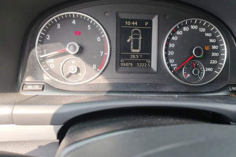 Used Volkswagen Touran 2013 1.4T DSG Crystal Edition 5-Seater
