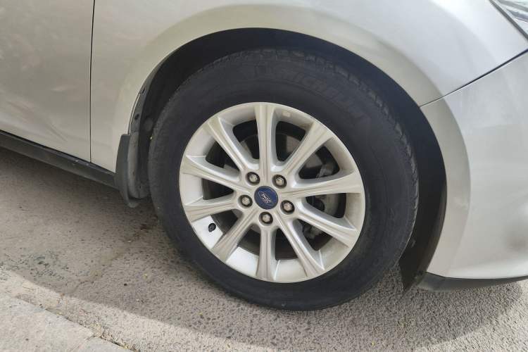 Used Ford Focus 2012 Sedan 1.6L Automatic Prestige Model