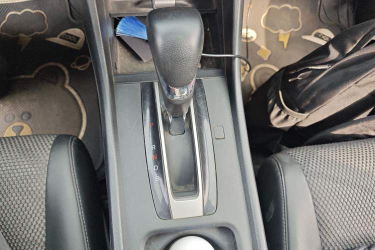 Used Honda Jade 2013 1.8L automatic Comfort version 5 seats