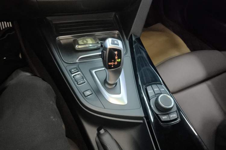 Used BMW 3 Series 2018 320Li Fashion Model
