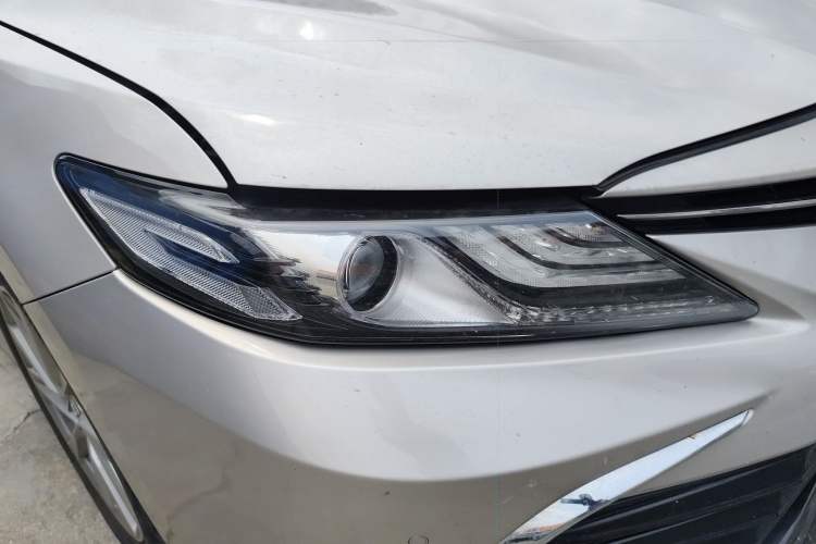 Used Toyota Camry 2021 2.0G Luxury Edition
