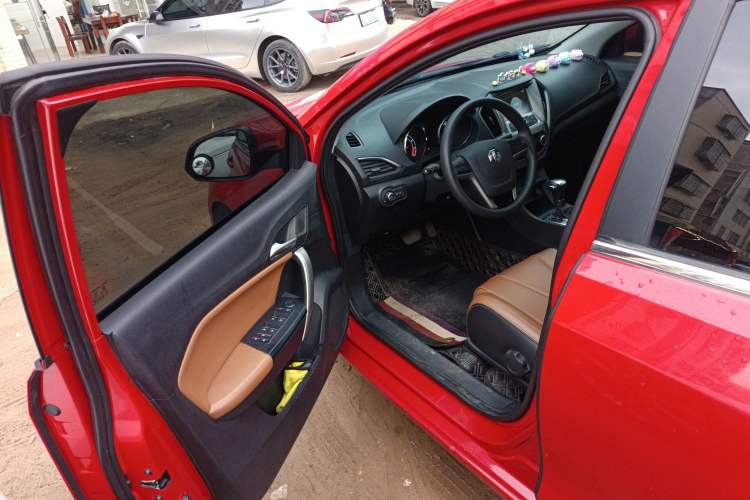 Used MG GT 2016 1.5L Automatic Value-Added Luxury Edition