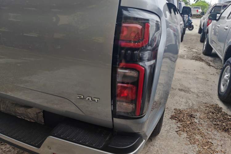 Used Great Wall Poer 2024 2.4T Commercial Version Automatic Diesel 4x4 Elite Edition