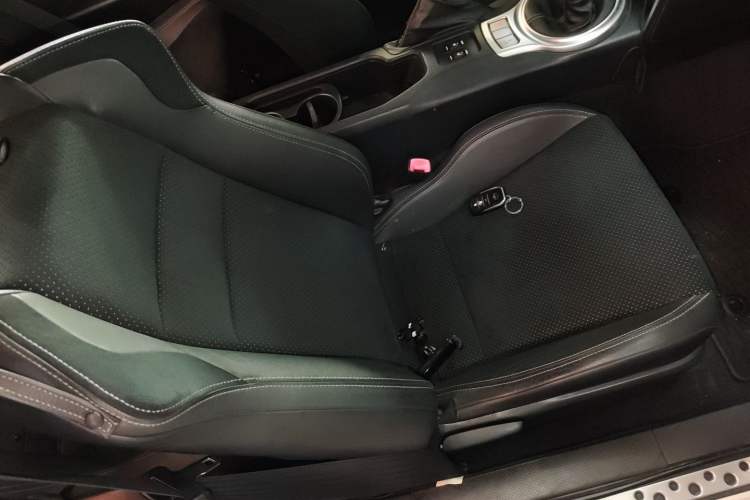 Used Toyota 86 2017 2.0L Manual Luxury Version