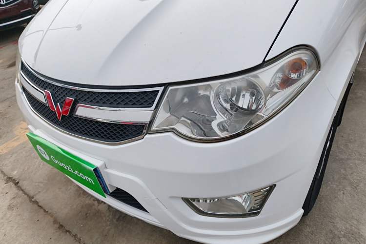 Used Wuling Hongguang 2014 1.5L S Standard Version