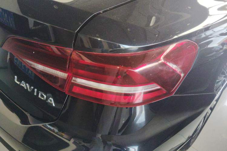 Used Volkswagen Lavida 2022 1.5L Automatic Vision Edition Right Rear Taillight