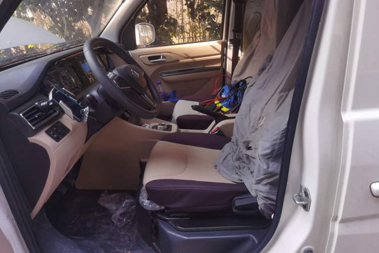 Used CHANGAN KUAYUE Xing V7 EV 2023 250km Double-Door Standard Version 2 Seats Left Front Seat