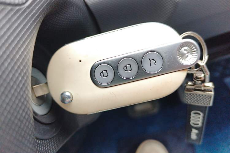 Used Wuling Hongguang MINIEV 2022 Macaron Premium Model – Lithium Iron Phosphate
