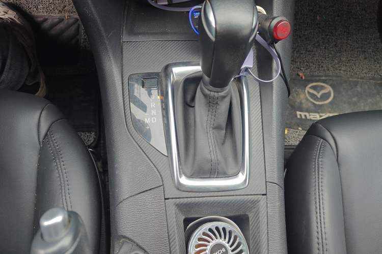 Used Mazda Mazda 3 Axela 2014 Sedan 1.5L Automatic Comfort Model
