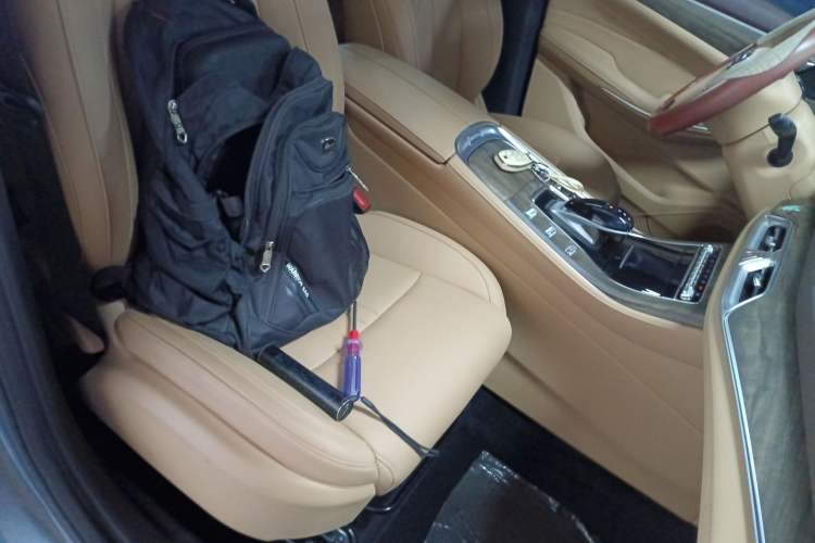 Used Landian E5 2024 Honor Edition 100KM Deluxe 7-Seater