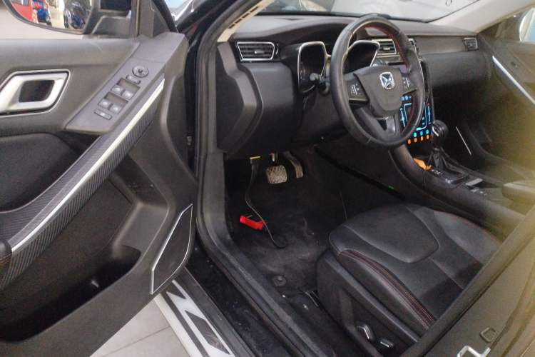 Used JMC Yusheng S330 2017 1.5L GTDi Automatic Two-Wheel Drive Midnight Edition