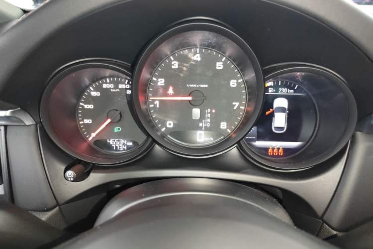 Used Porsche Macan 2021 Macan 2.0T
