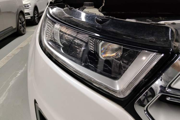 Used Ford Edge 2015 2.0T GTDi Two-Wheel-Drive High-Line Version Right Front Headlight