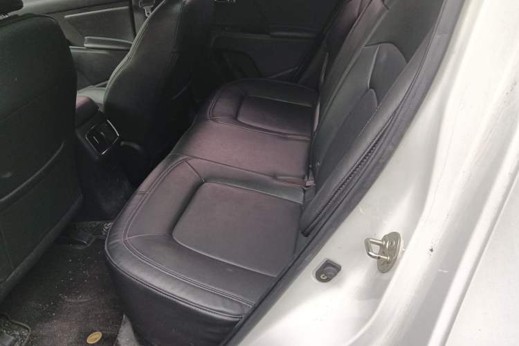 Used Kia Sportage R 2015 2.0L Automatic Two-Wheel Drive DLX Model Left Rear Seat