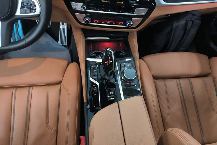 Used BMW 6 Series GT 2022 630i M Sport Package
