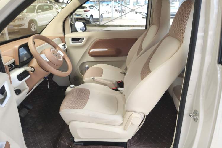 Used Wuling Hongguang MINIEV 2024 3rd Generation 215km Youth Edition