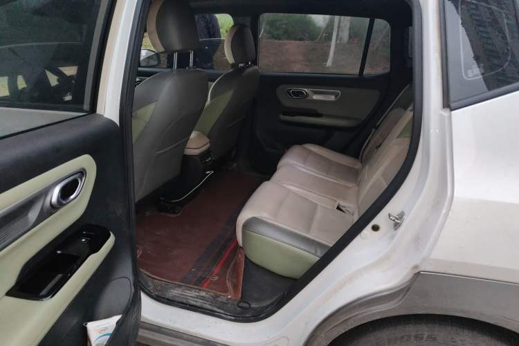 Used AION Y 2022 Plus 70 Tech Edition