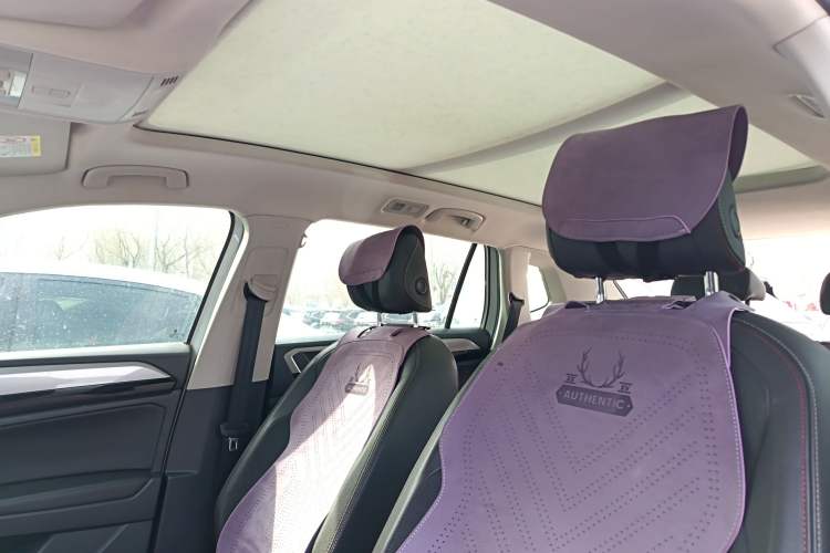 Used Volkswagen Tayron 2019 330TSI Two-Wheel-Drive Luxury Plus China VI Standard
