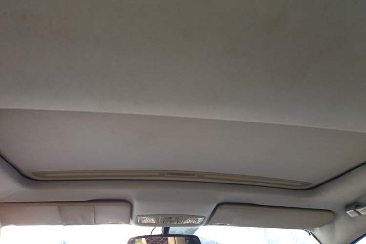 Used Bestune B50 2012 1.6L automatic with sunroof
