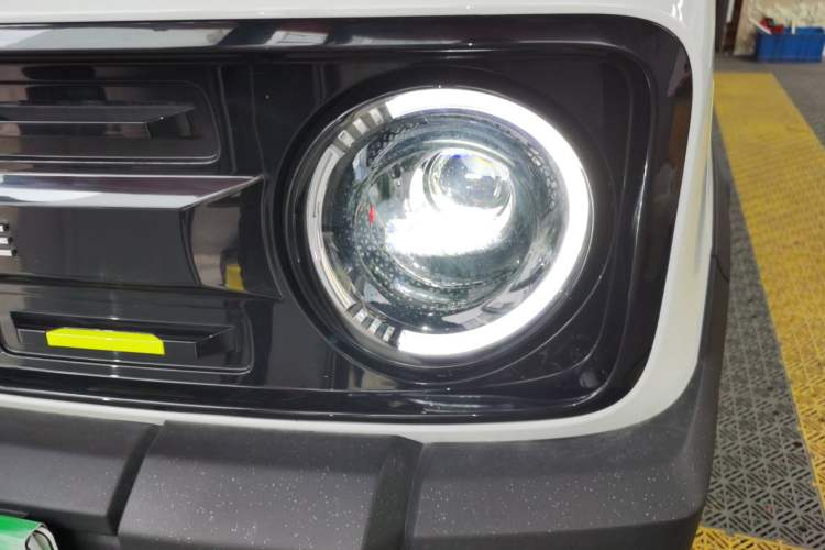 Used Geely Galaxy Panda 2025 210km Panda Rider Left Front Headlight
