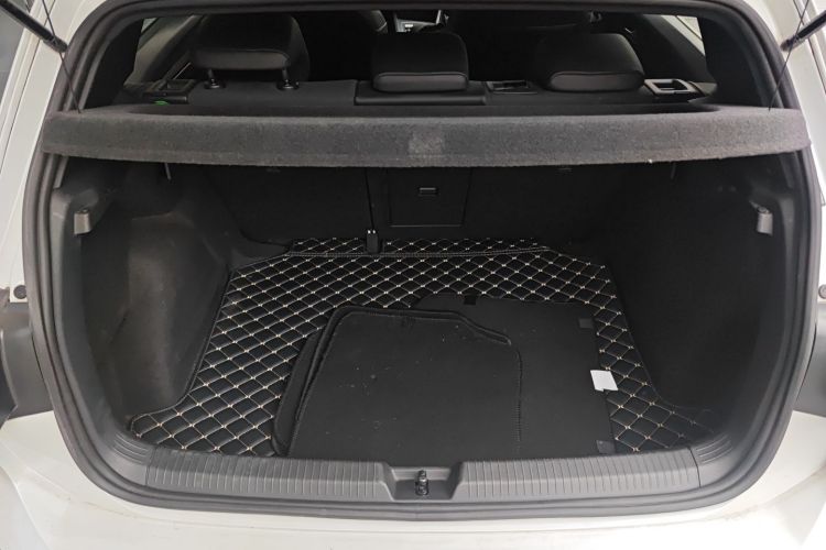 Used Volkswagen Golf 2021 280TSI DSG R-Line Trunk