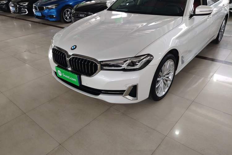 Used BMW 5 Series 2022 Second Facelift 530Li Luxury Edition Premium Package
