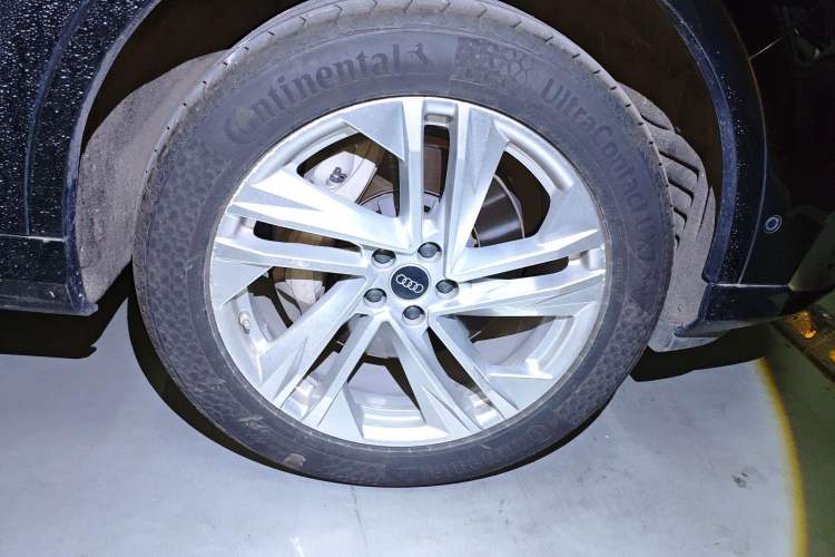 Used Audi Q7 2021 45 TFSI quattro S line Sport model