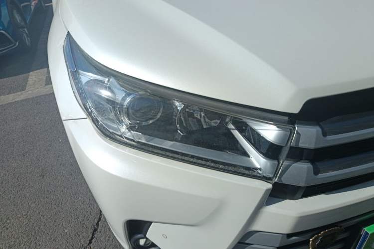 Used Toyota Highlander 2018 2.0T Four-Wheel Drive Luxury Version 7 Seats China VI Standard
