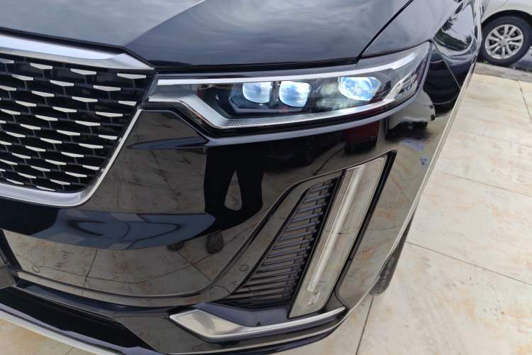 Used Cadillac XT6 2021 2.0T Six-Seater Four-Wheel-Drive Luxury Version