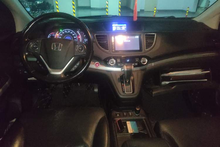 Used Honda CR-V 2015 2.4L four-wheel drive luxury version
