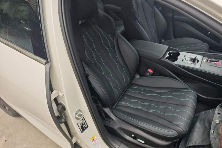 Used BYD Seal 06 New Energy 2025 DM-i Intelligent Drive 120KM Flagship Model Right Front Seat