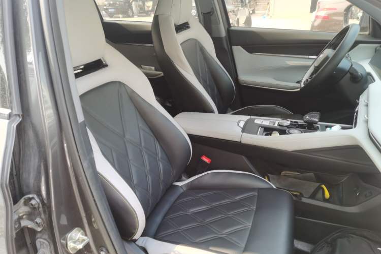 Used Changan CS75 PLUS 2023 3rd Generation 1.5T Automatic Prestige Model