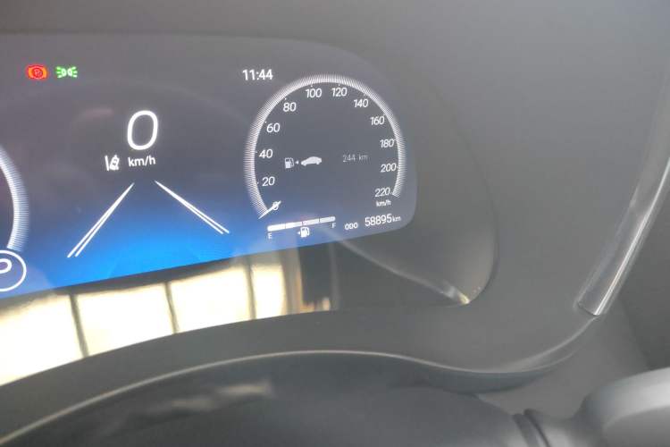 Used Toyota Crown Kluger 2022 2.5L HEV Four-Wheel Drive Premium Edition Odometer Close Up