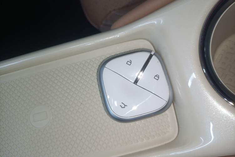 Used Wuling Bingo 2025 333 km Lingxi Connected Version
