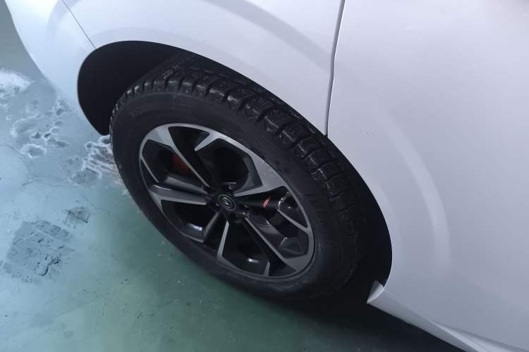 Used CHANGAN UNI-K iDD 2022 Blue Whale iDD 130km 1.5T Excellence Model Exterior 8