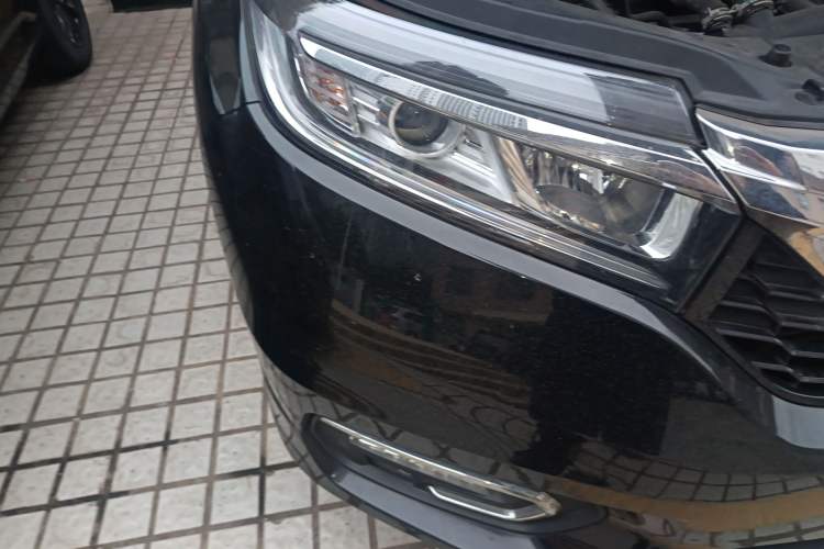 Used Honda Avancier 2017 240TURBO Two-Wheel Drive Elite Edition Right Front Headlight