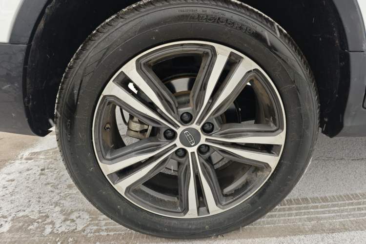 Used Geely Auto Emgrand X7 Sport 2022 1.8TD DCT Zhiya Trim