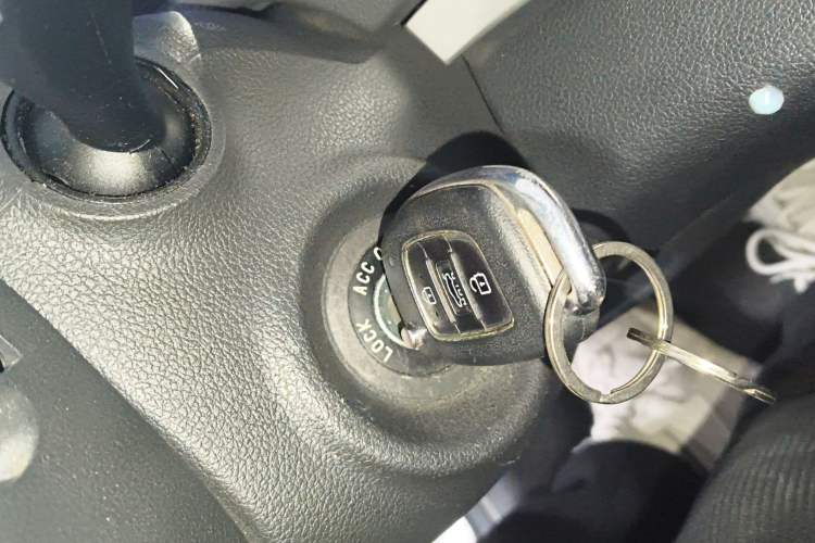 Used Hyundai Elantra (6th Generation / Lingdong) 2016 1.6L Manual ZhiXuan · Dynamic Model Interior 1